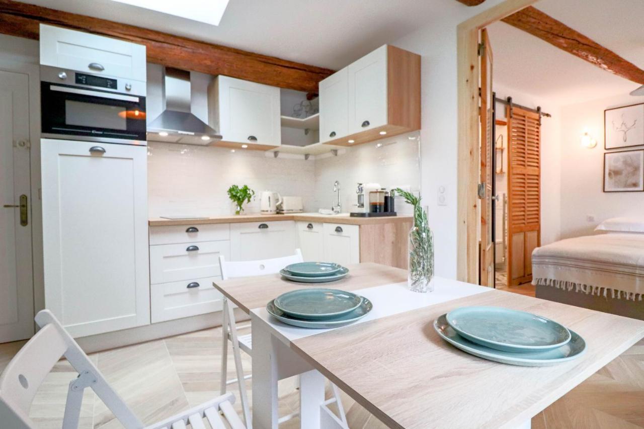 Ferienwohnung Aubernon Luxurious, Newly Renovated Flat In Heart Of Old Antibes Exterior foto